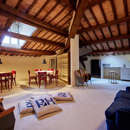 Rebel House Appartamento *